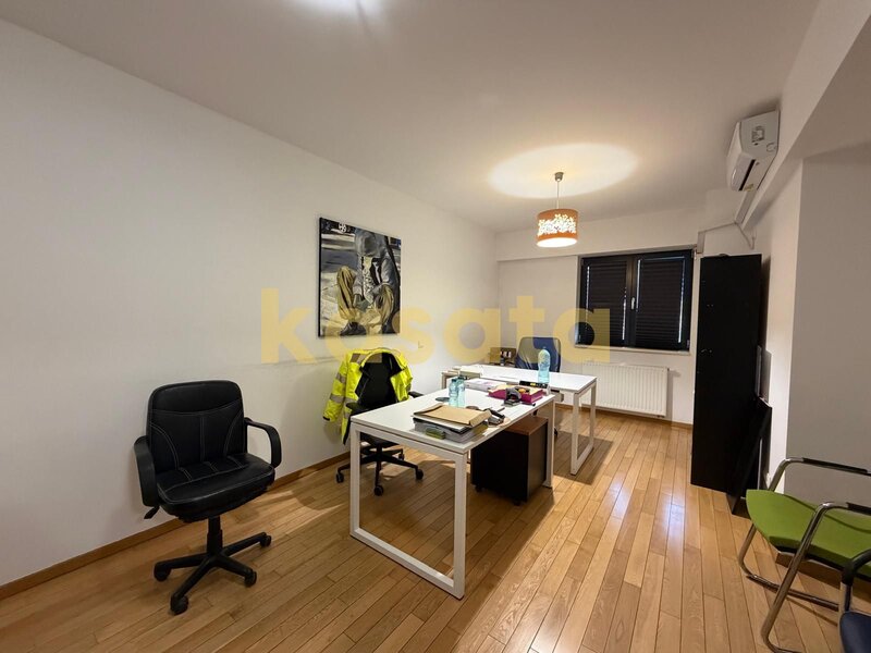 Zona de Nord, Complex Upground, apartament 3 camere de vanzare.