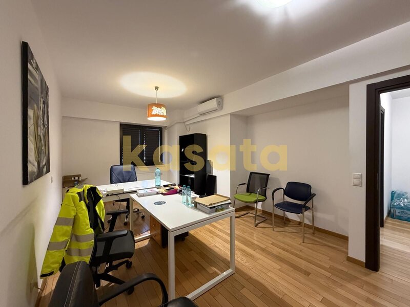 Zona de Nord, Complex Upground, apartament 3 camere de vanzare.