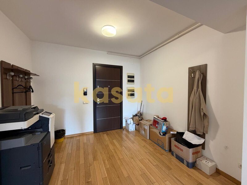 Zona de Nord, Complex Upground, apartament 3 camere de vanzare.